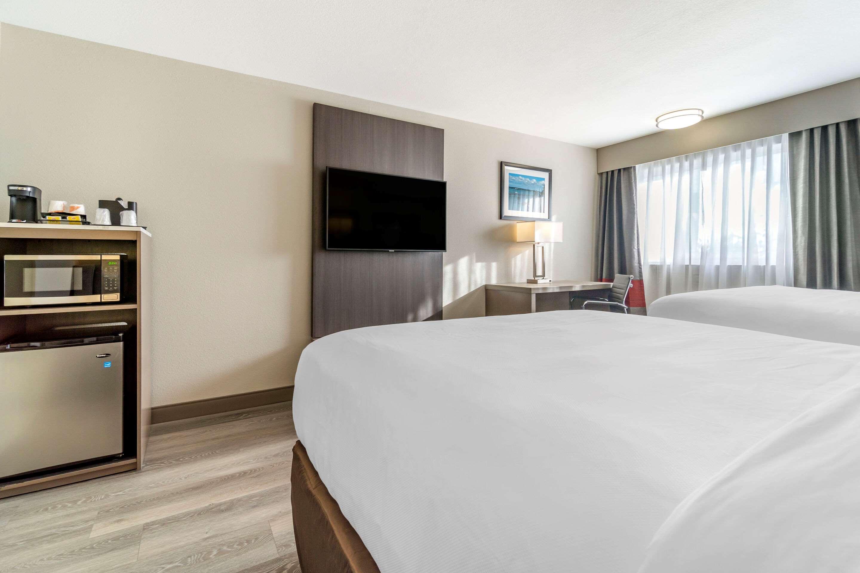 Comfort Inn & Suites Pacific - Auburn エクステリア 写真