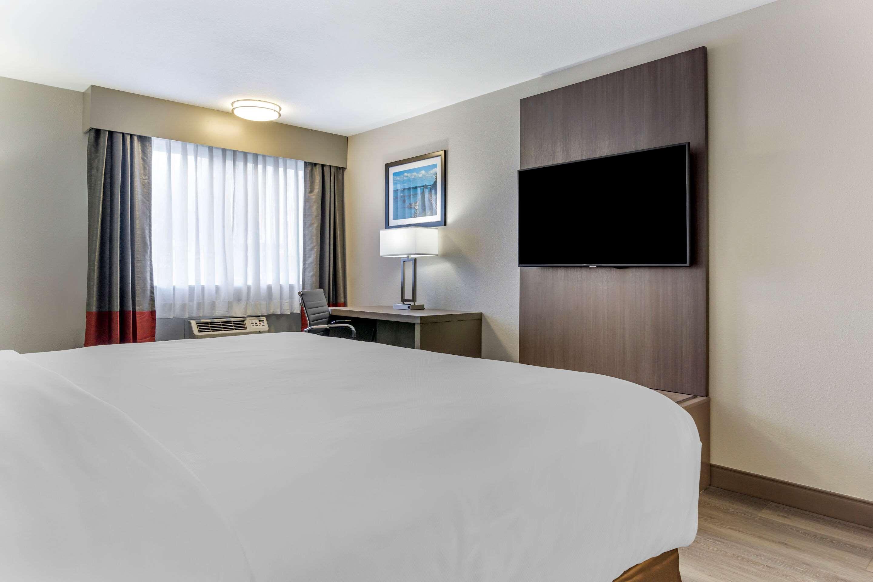 Comfort Inn & Suites Pacific - Auburn エクステリア 写真