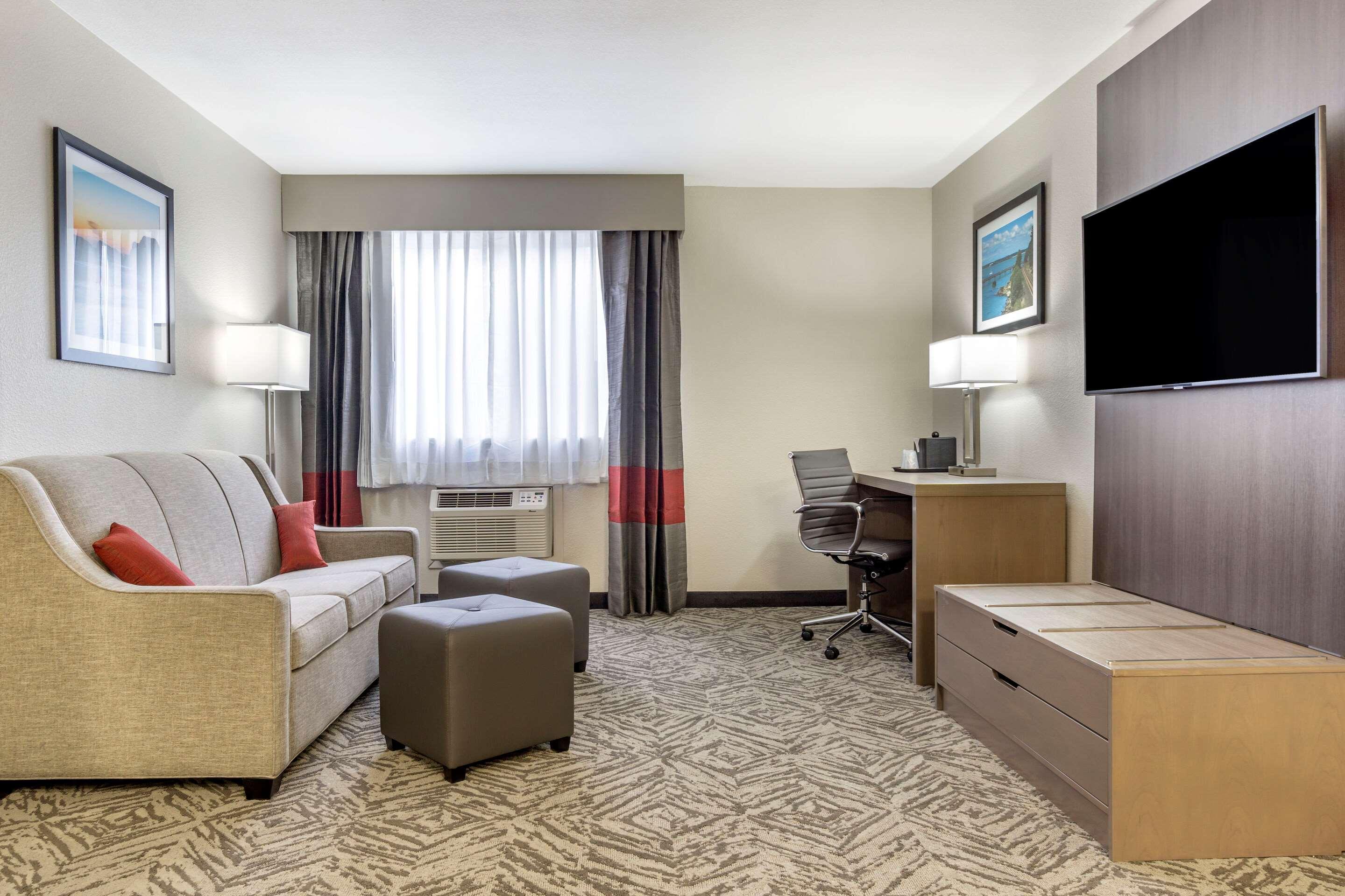 Comfort Inn & Suites Pacific - Auburn エクステリア 写真