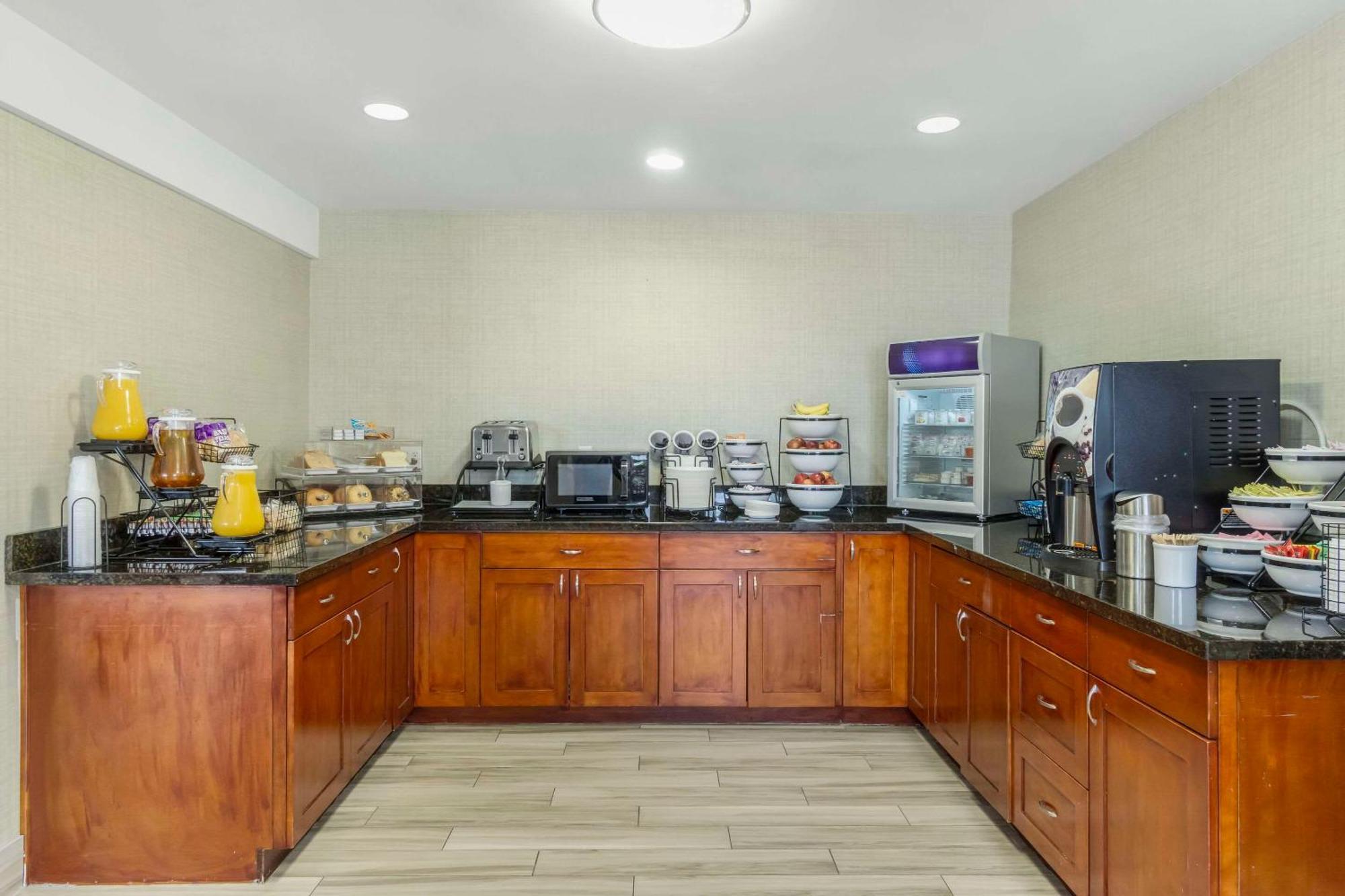 Comfort Inn & Suites Pacific - Auburn エクステリア 写真