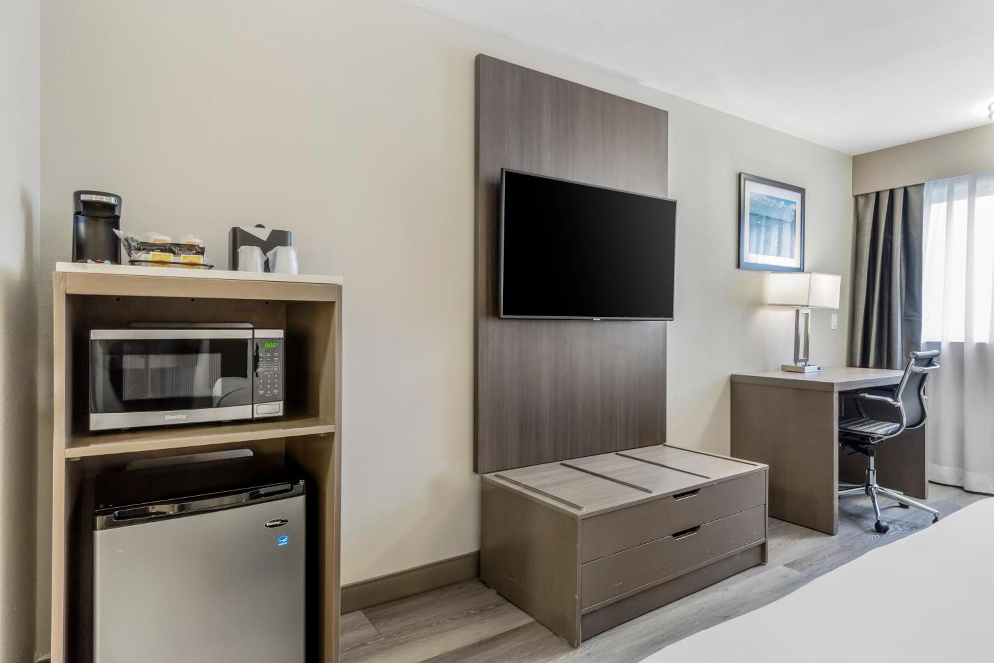 Comfort Inn & Suites Pacific - Auburn エクステリア 写真